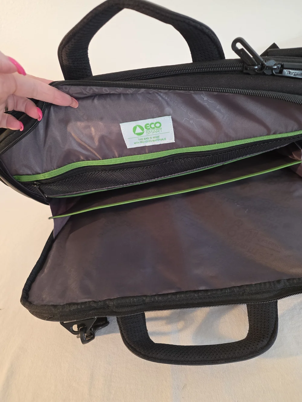 Targus Black Laptop Briefcase with Shoulder Strap
